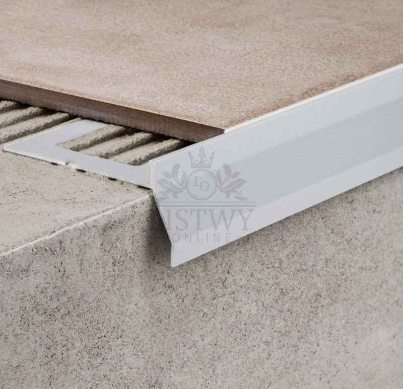 szary popielaty wytłaczany.jpg